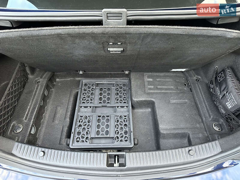 Седан Mercedes-Benz C-Class 2016 в Киеве