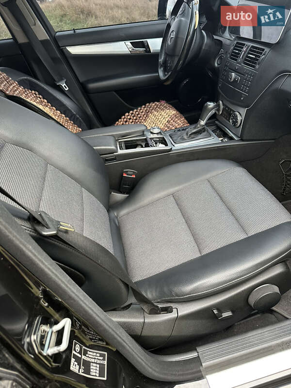 Универсал Mercedes-Benz C-Class 2008 в Киеве