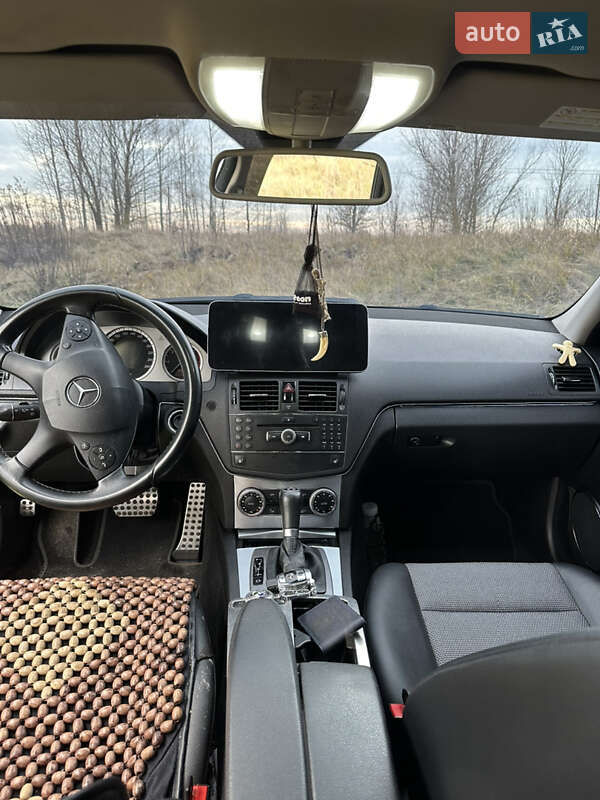 Универсал Mercedes-Benz C-Class 2008 в Киеве