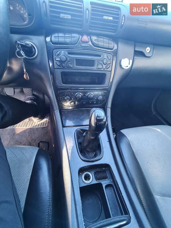 Универсал Mercedes-Benz C-Class 2002 в Киеве