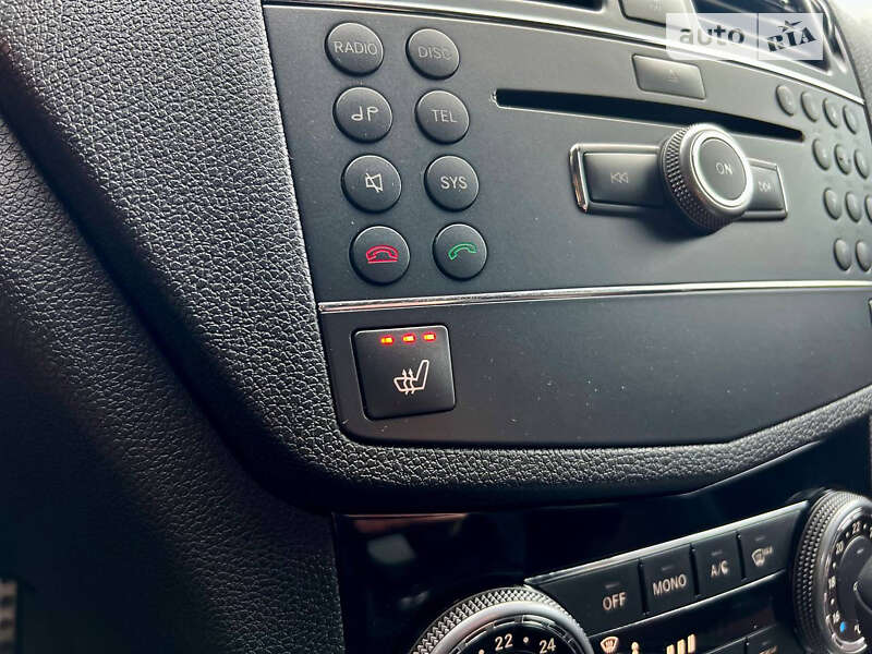 Седан Mercedes-Benz C-Class 2008 в Днепре