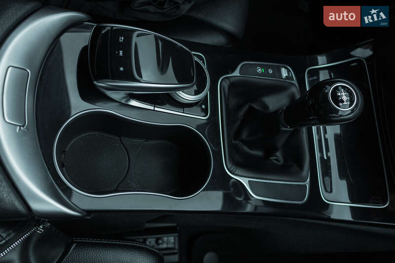 Универсал Mercedes-Benz C-Class 2016 в Львове