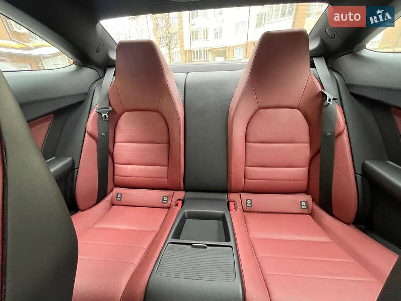 Купе Mercedes-Benz C-Class 2011 в Киеве