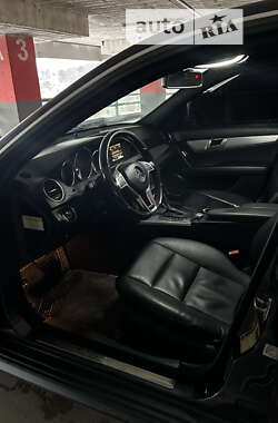 Седан Mercedes-Benz C-Class 2012 в Киеве