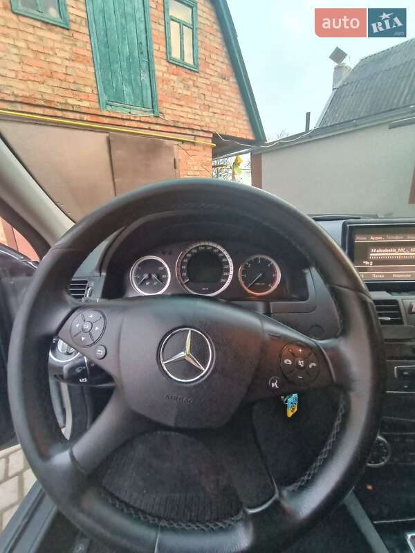 Универсал Mercedes-Benz C-Class 2010 в Городище