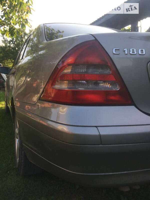 Mercedes-Benz C-Class 2002