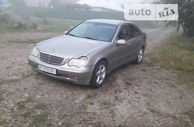 Седан Mercedes-Benz C-Class 2002 в 