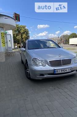 Седан Mercedes-Benz C-Class 2003 в Броварах