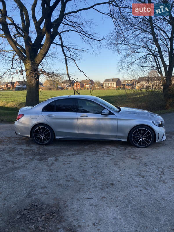 Седан Mercedes-Benz C-Class 2017 в Киеве
