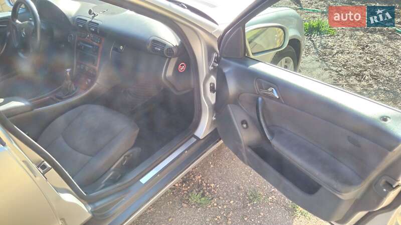 Универсал Mercedes-Benz C-Class 2002 в Ракитном