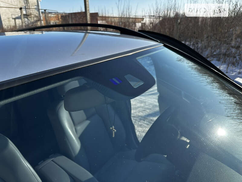 Універсал Mercedes-Benz C-Class 2011 в Чернівцях