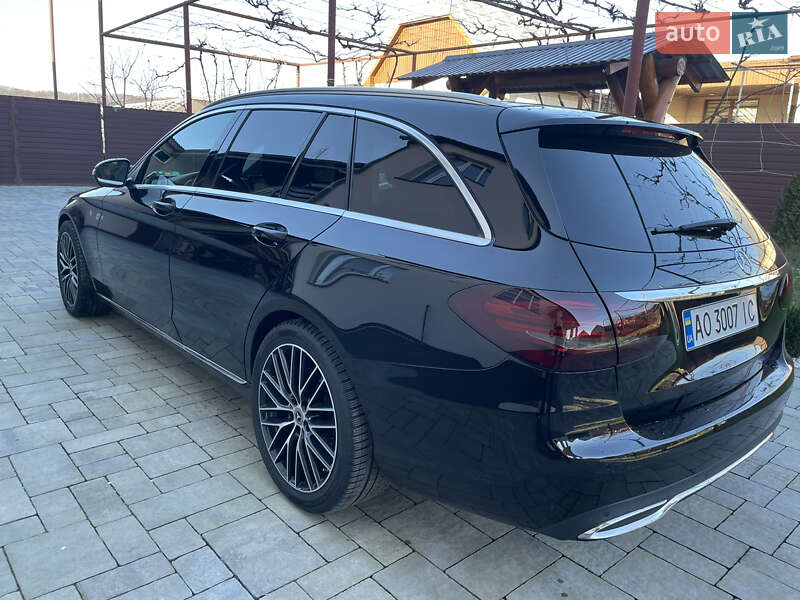 Универсал Mercedes-Benz C-Class 2015 в Иршаве