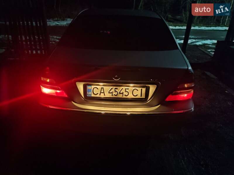 Седан Mercedes-Benz C-Class 2004 в Шполе