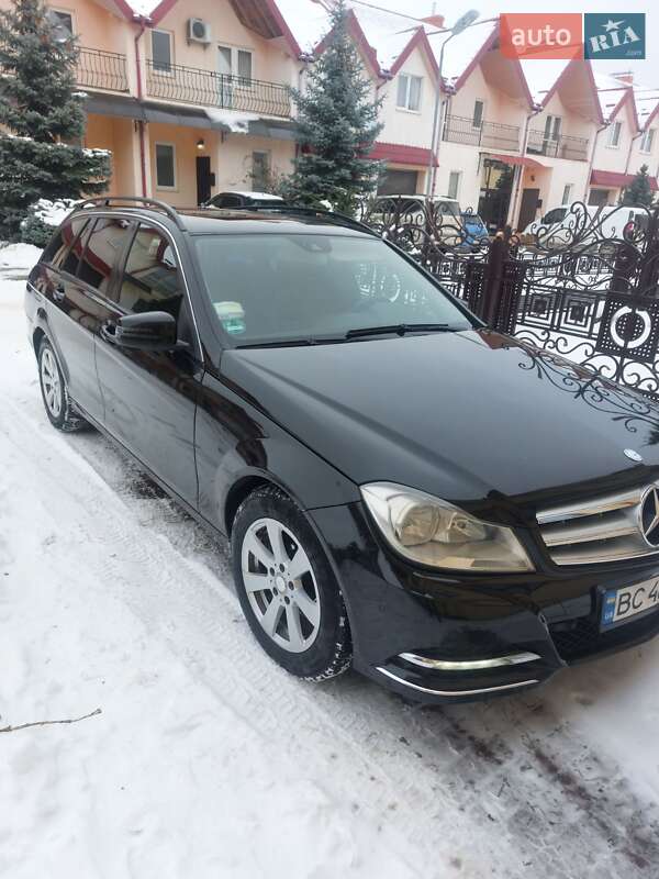 Универсал Mercedes-Benz C-Class 2012 в Стрые