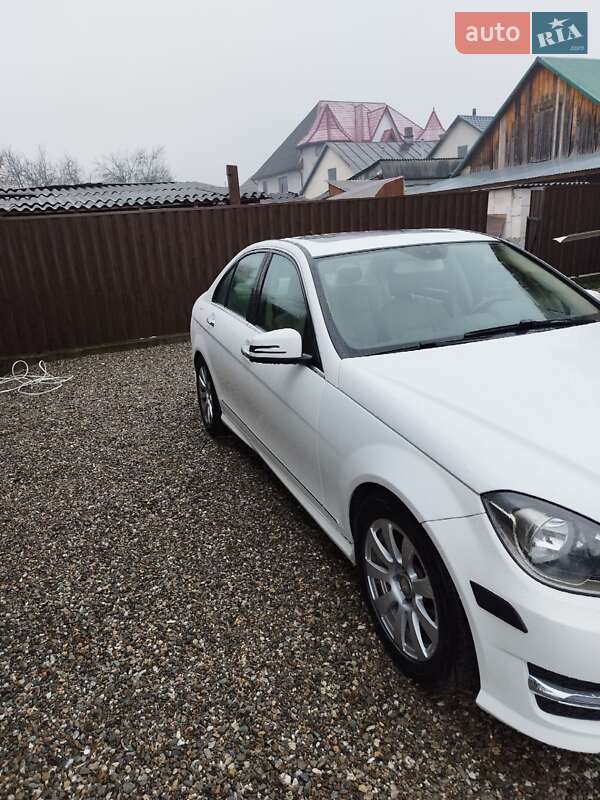 Седан Mercedes-Benz C-Class 2014 в Тячеве