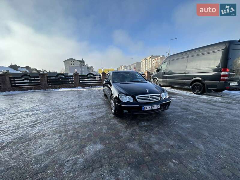 Седан Mercedes-Benz C-Class 2007 в Тернополе
