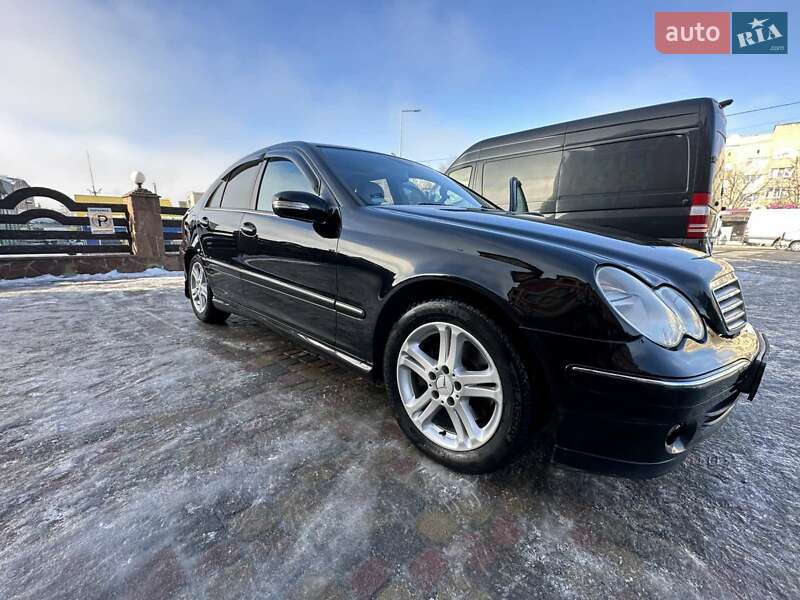 Седан Mercedes-Benz C-Class 2007 в Тернополе