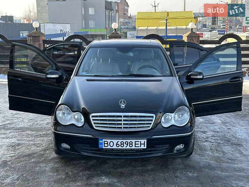 Седан Mercedes-Benz C-Class 2007 в Тернополе