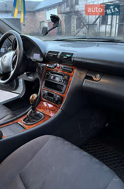 Универсал Mercedes-Benz C-Class 2001 в 