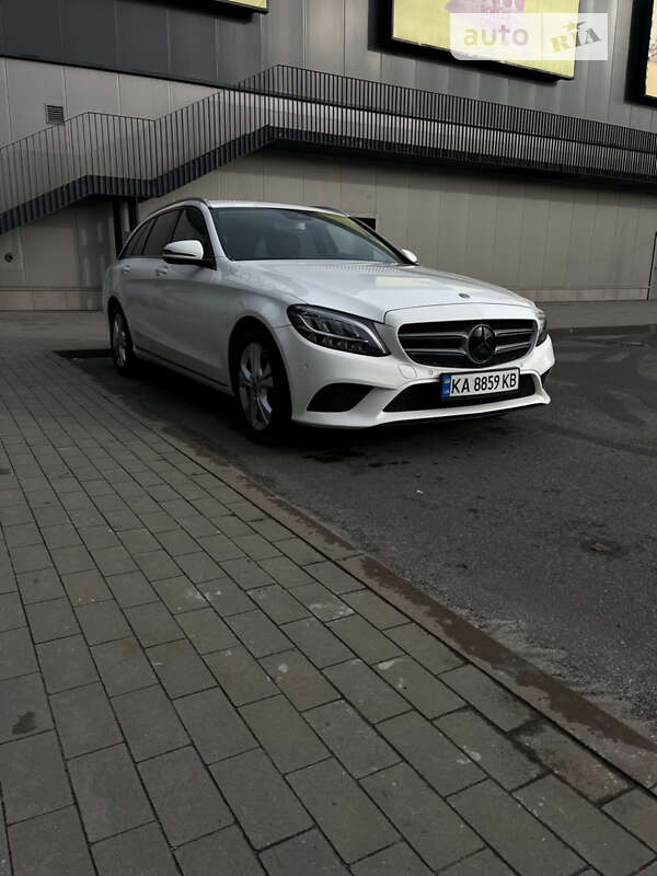 Універсал Mercedes-Benz C-Class 2019 в Вишгороді