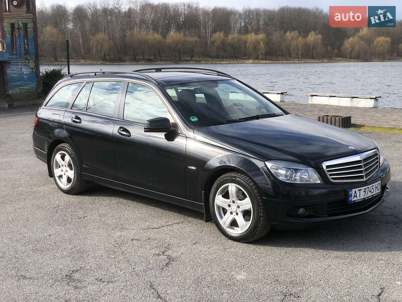 Универсал Mercedes-Benz C-Class 2009 в Ивано-Франковске