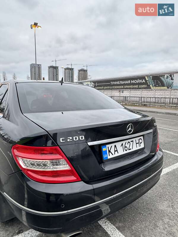 Седан Mercedes-Benz C-Class 2010 в Киеве
