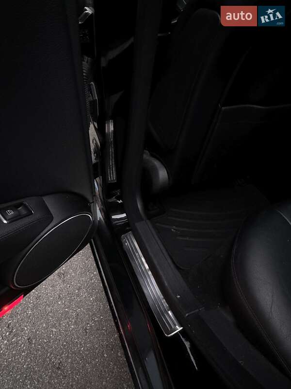Седан Mercedes-Benz C-Class 2010 в Киеве