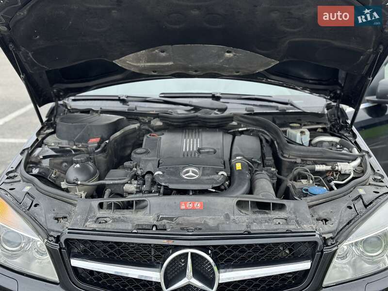 Седан Mercedes-Benz C-Class 2010 в Киеве
