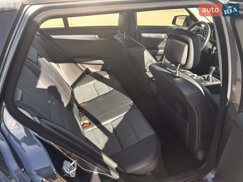 Универсал Mercedes-Benz C-Class 2013 в Одессе фото 24 Универсал Mercedes-Benz C-Class 2013 в Одессе