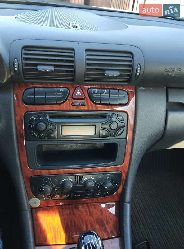 Седан Mercedes-Benz C-Class 2003 в Запорожье