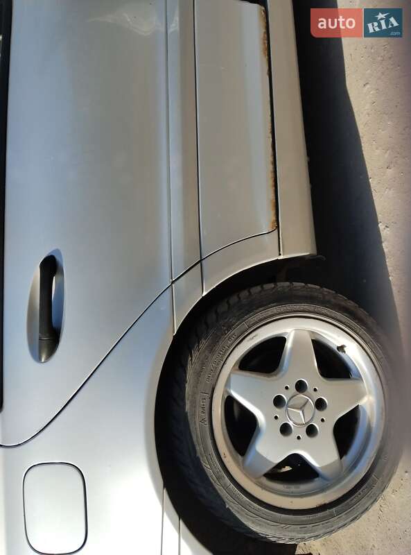 Седан Mercedes-Benz C-Class 2003 в Запорожье