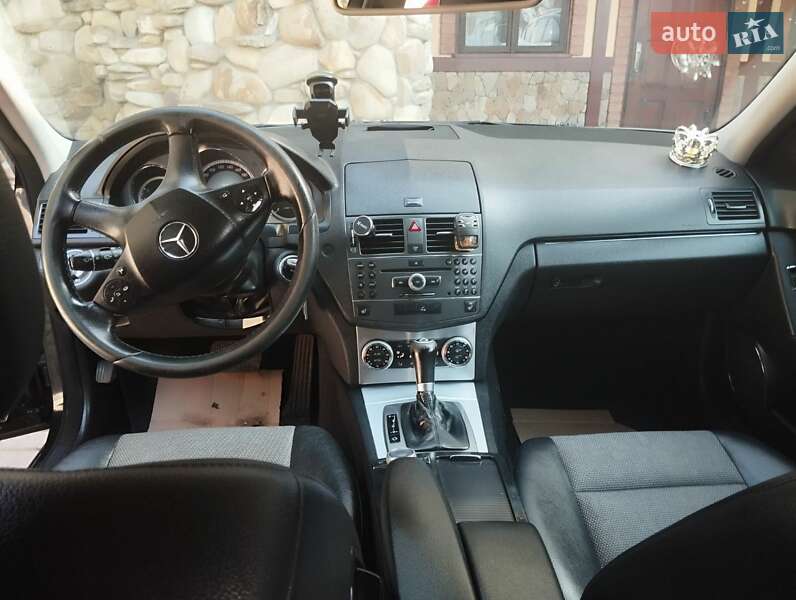 Универсал Mercedes-Benz C-Class 2009 в Львове фото 11 Универсал Mercedes-Benz C-Class 2009 в Львове