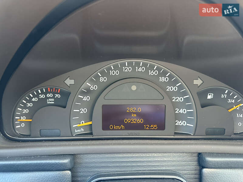 Седан Mercedes-Benz C-Class 2000 в Киеве