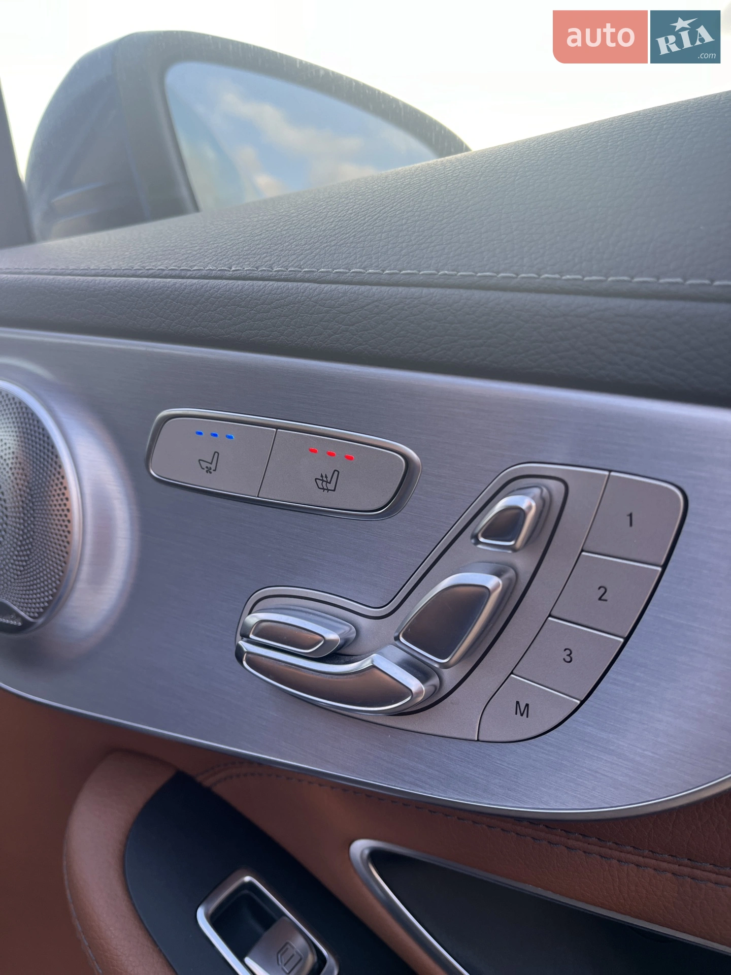 Mercedes-Benz C-Class 2016 VIN WDD2053041F348226 фото оголошення 17 з 61