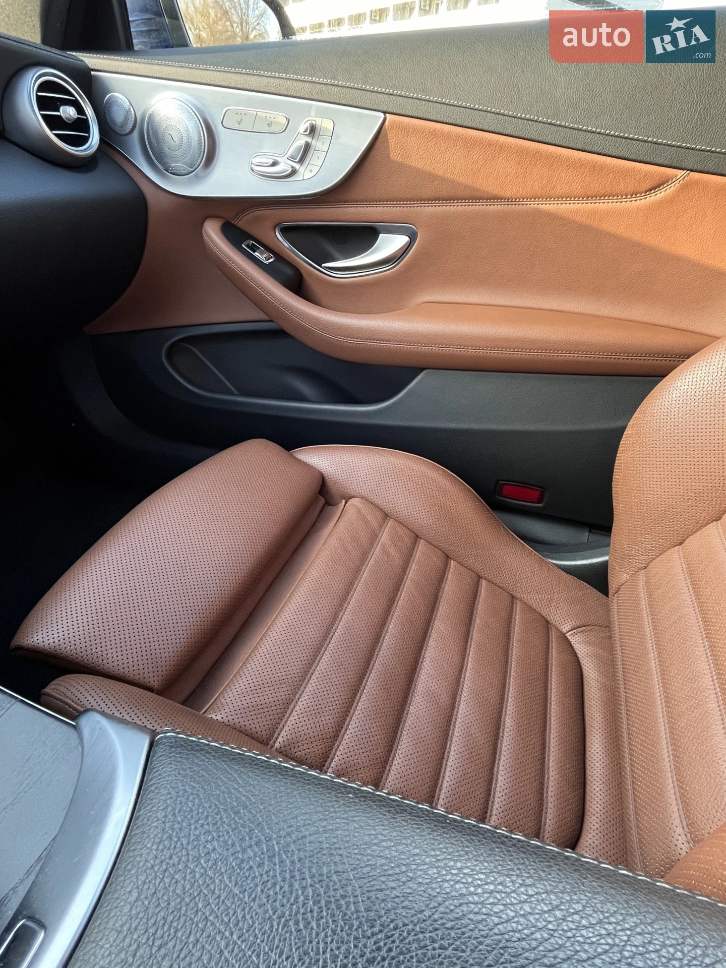 Mercedes-Benz C-Class 2016 VIN WDD2053041F348226 фото оголошення 24 з 61