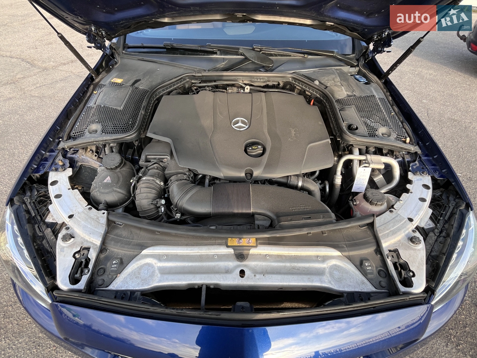 Mercedes-Benz C-Class 2016 VIN WDD2053041F348226 фото оголошення 33 з 61