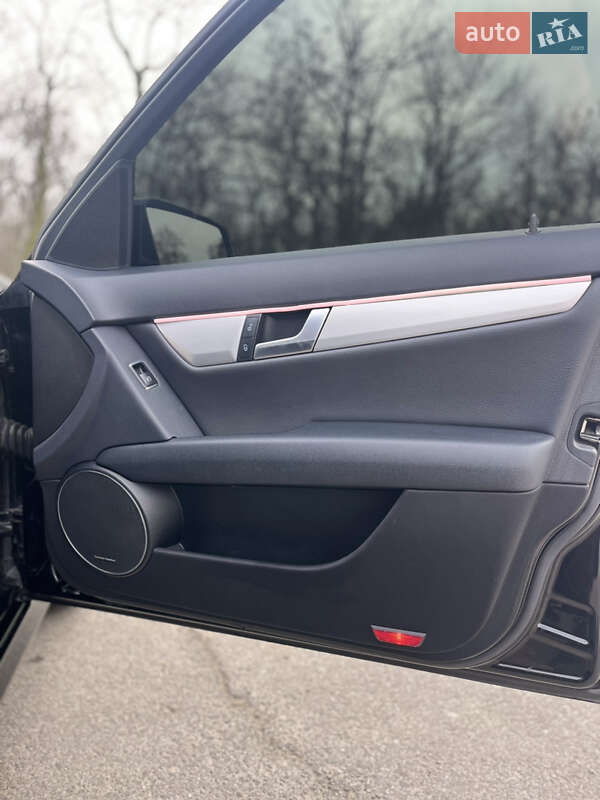 Седан Mercedes-Benz C-Class 2013 в Запорожье фото 12 Седан Mercedes-Benz C-Class 2013 в Запорожье