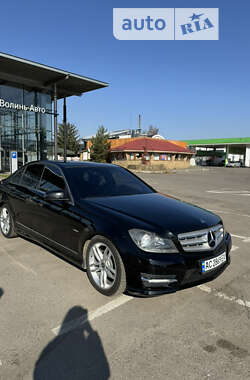 Седан Mercedes-Benz C-Class 2011 в Луцке