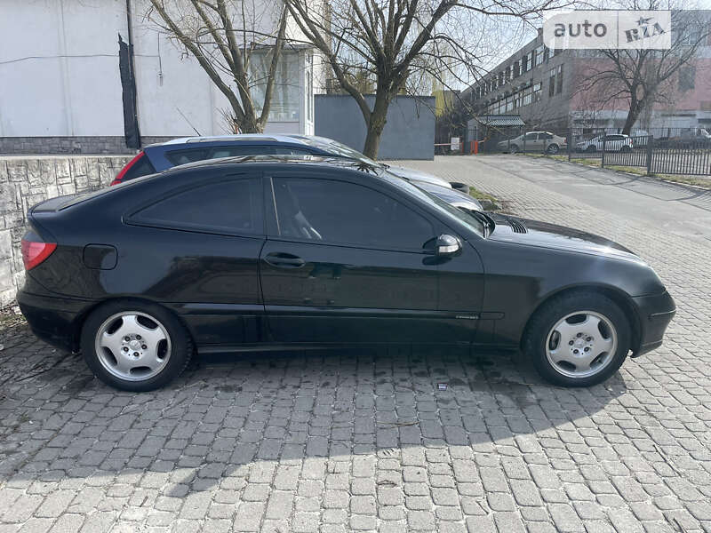 Купе Mercedes-Benz C-Class 2001 в Львові