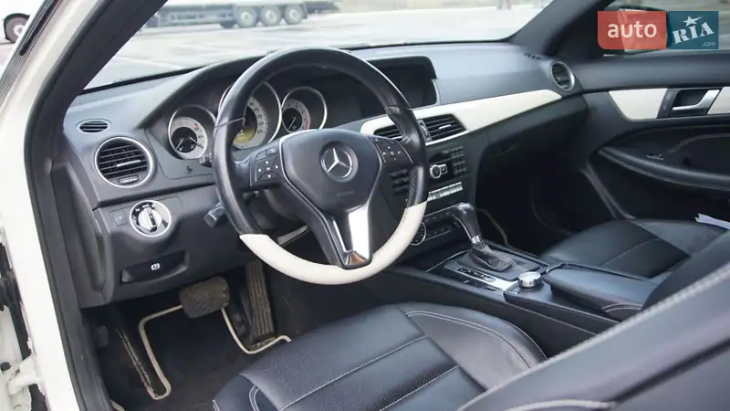 Mercedes-Benz C-Class 2011 VIN WDD2043491F718743 фото оголошення 3 з 42