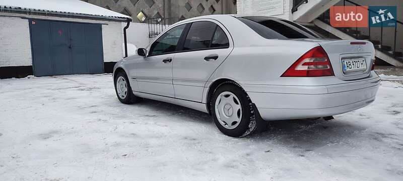 Седан Mercedes-Benz C-Class 2003 в Виннице
