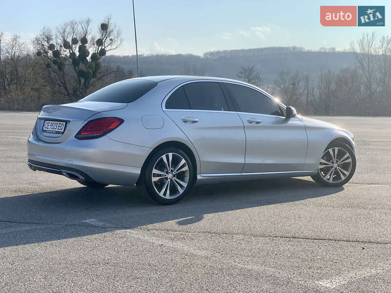 Седан Mercedes-Benz C-Class 2020 в Черновцах