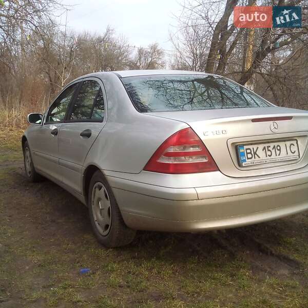 Седан Mercedes-Benz C-Class 2001 в Березному