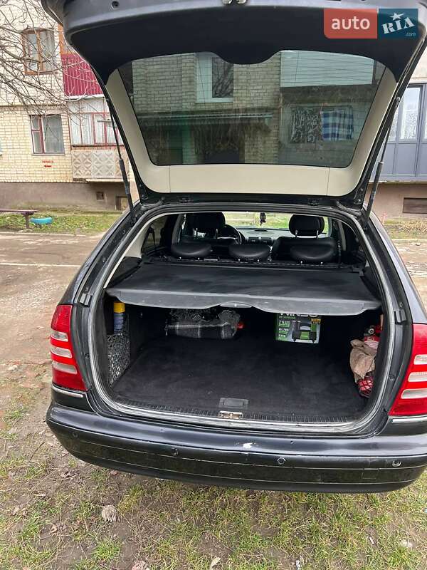 Универсал Mercedes-Benz C-Class 2005 в Ровно