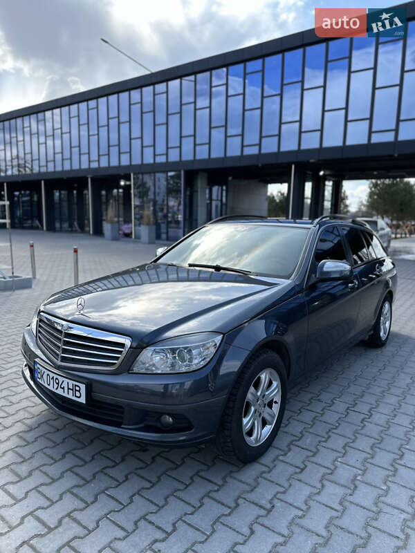 Универсал Mercedes-Benz C-Class 2008 в Ровно