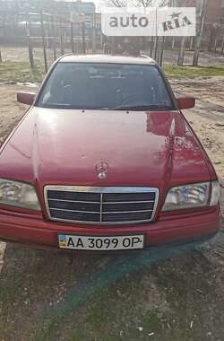 Седан Mercedes-Benz C-Class 1996 в Києві