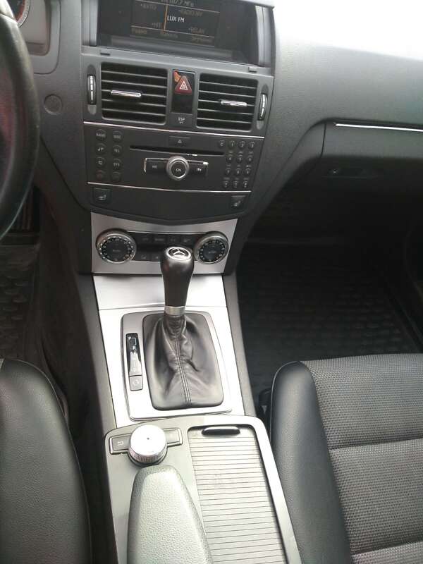 Седан Mercedes-Benz C-Class 2008 в Житомире фото 15 Седан Mercedes-Benz C-Class 2008 в Житомире