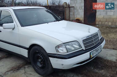 Седан Mercedes-Benz C-Class 1996 в Славянске