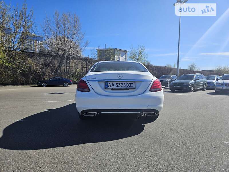 Седан Mercedes-Benz C-Class 2015 в Киеве