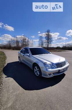 Седан Mercedes-Benz C-Class 2006 в Львові